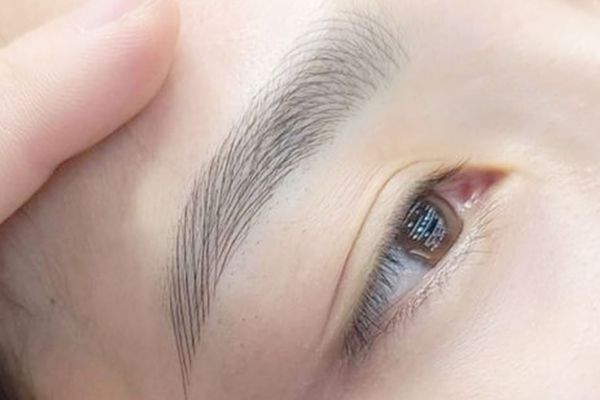 Cách vẽ chân mày phẩy sợi