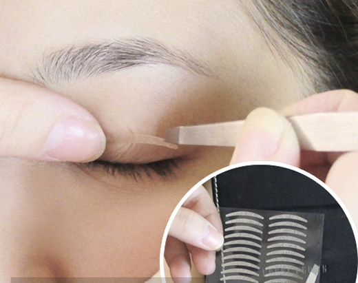 Kích mí trước hay sau trang điểm