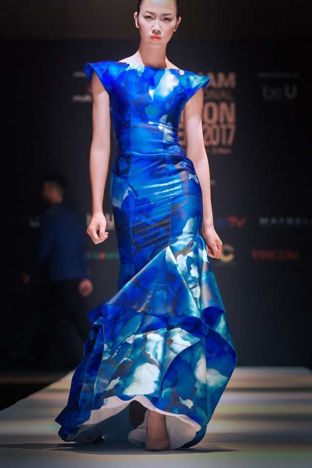 BST sẽ được trình diễn bởi Top 5 Hoa hậu Việt Nam - Phạm Thủy Tiên