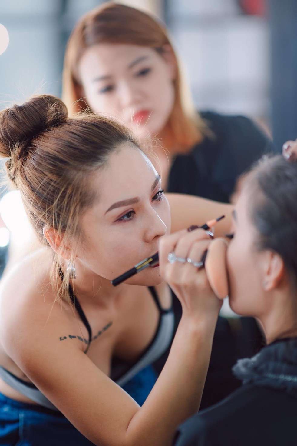 Tina Lê make up: nhân vật truyền cảm hứng cho các thế hệ học trò về làm đẹp – 1 năm nhìn lại